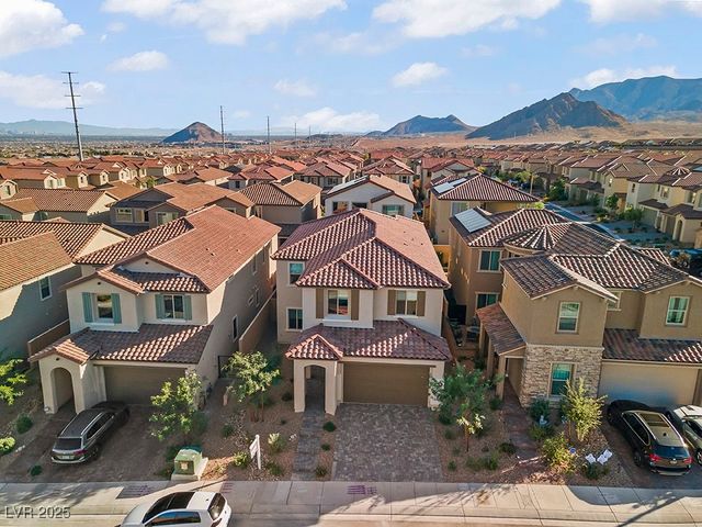 10851 Hanwicke Harbor Avenue, Las Vegas, NV 89166