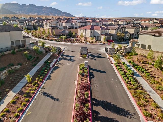 10851 Hanwicke Harbor Avenue, Las Vegas, NV 89166