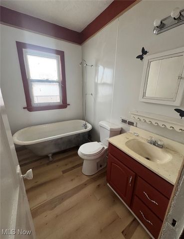 12406 Kinsman Road, Cleveland, OH 44120