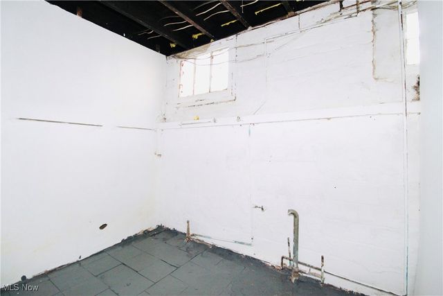 12406 Kinsman Road, Cleveland, OH 44120