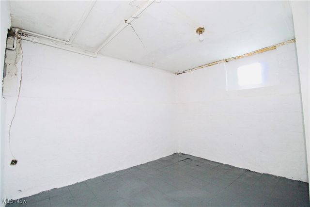 12406 Kinsman Road, Cleveland, OH 44120