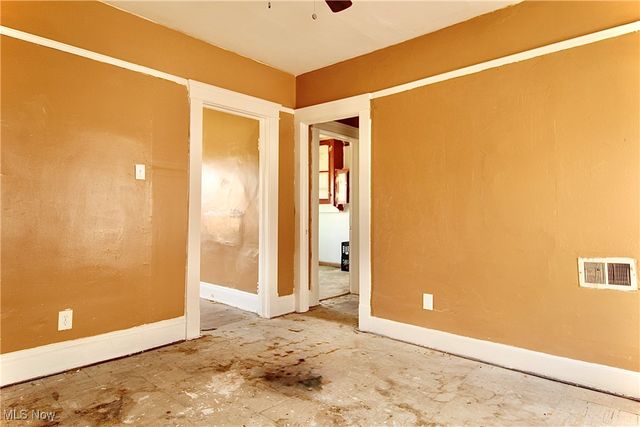 12406 Kinsman Road, Cleveland, OH 44120