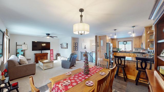 2025 Edgewood Drive, Owatonna, MN 55060