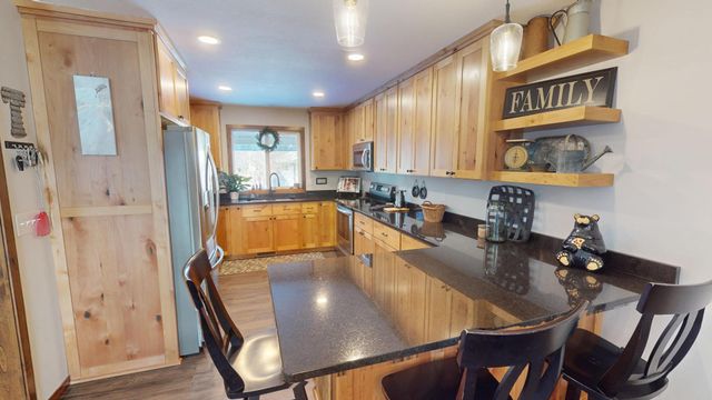 2025 Edgewood Drive, Owatonna, MN 55060