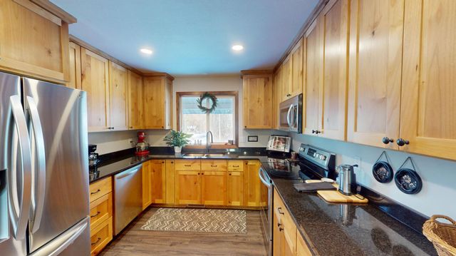 2025 Edgewood Drive, Owatonna, MN 55060