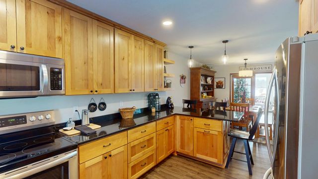 2025 Edgewood Drive, Owatonna, MN 55060