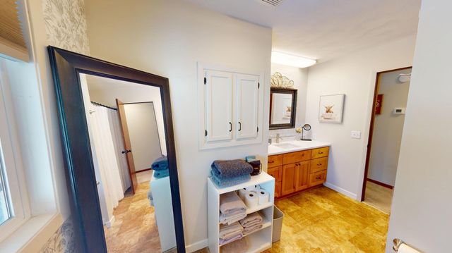 2025 Edgewood Drive, Owatonna, MN 55060