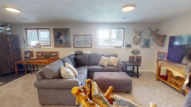 2025 Edgewood Drive, Owatonna, MN 55060