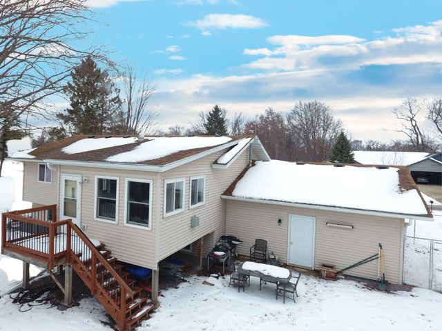 2025 Edgewood Drive, Owatonna, MN 55060