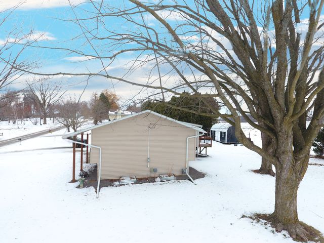 2025 Edgewood Drive, Owatonna, MN 55060