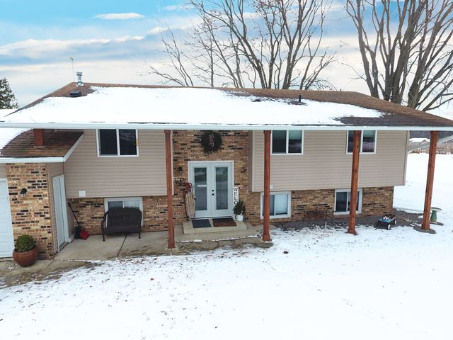 2025 Edgewood Drive, Owatonna, MN 55060