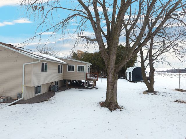 2025 Edgewood Drive, Owatonna, MN 55060