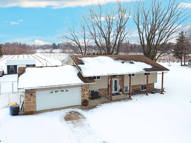 2025 Edgewood Drive, Owatonna, MN 55060