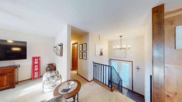 2025 Edgewood Drive, Owatonna, MN 55060