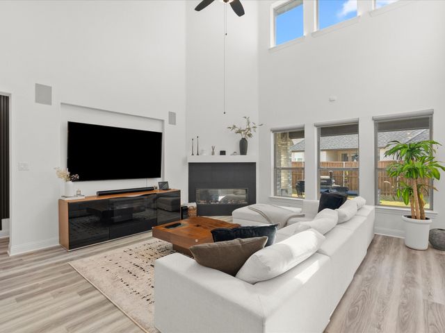 4009 Horsemint Road, Aubrey, TX 76227