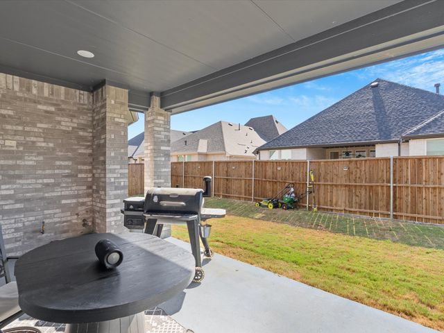 4009 Horsemint Road, Aubrey, TX 76227