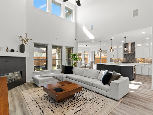 4009 Horsemint Road, Aubrey, TX 76227