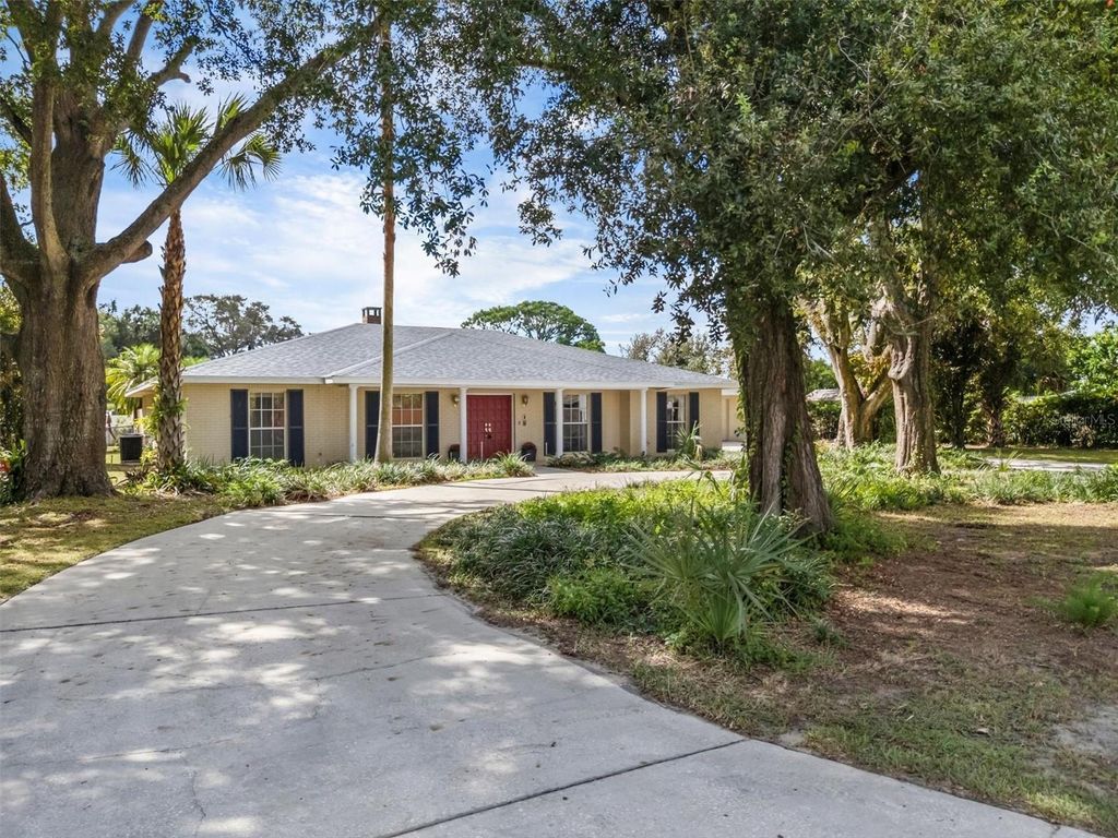 2111 WINTERSET ROAD, Winter Haven, FL 33884