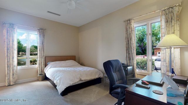 7987 HOLLYRIDGE Road, Jacksonville, FL 32256