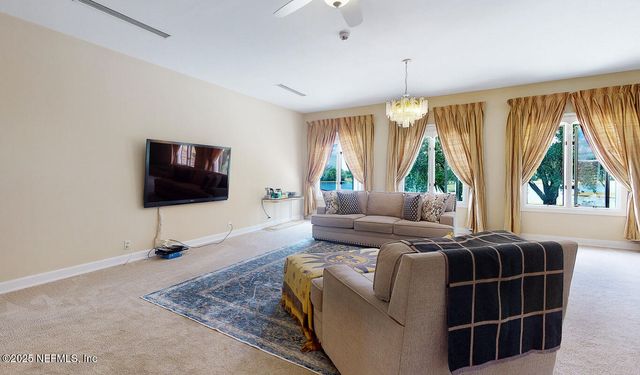 7987 HOLLYRIDGE Road, Jacksonville, FL 32256