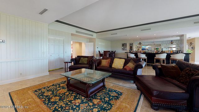 7987 HOLLYRIDGE Road, Jacksonville, FL 32256
