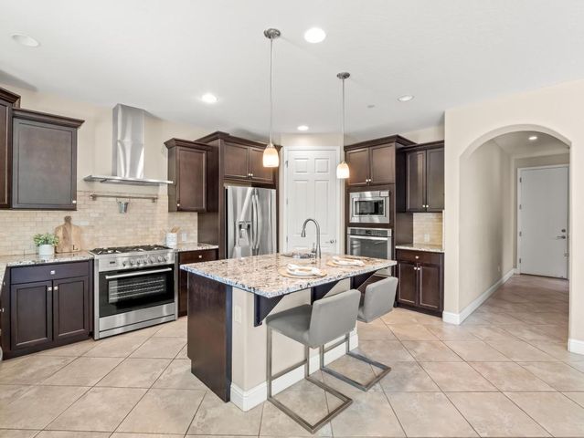 1229 E Via Roma Drive, Fresno, CA 93730