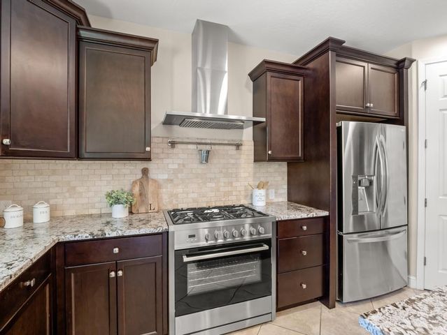 1229 E Via Roma Drive, Fresno, CA 93730