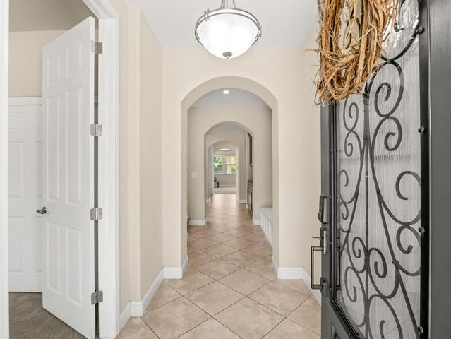 1229 E Via Roma Drive, Fresno, CA 93730