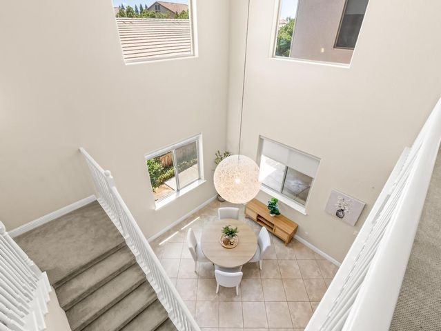 1229 E Via Roma Drive, Fresno, CA 93730