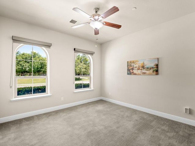 1229 E Via Roma Drive, Fresno, CA 93730