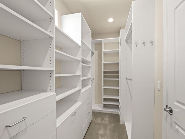 1229 E Via Roma Drive, Fresno, CA 93730
