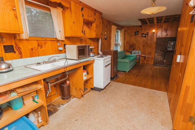 246 Mann Road, Wilmington, VT 05363