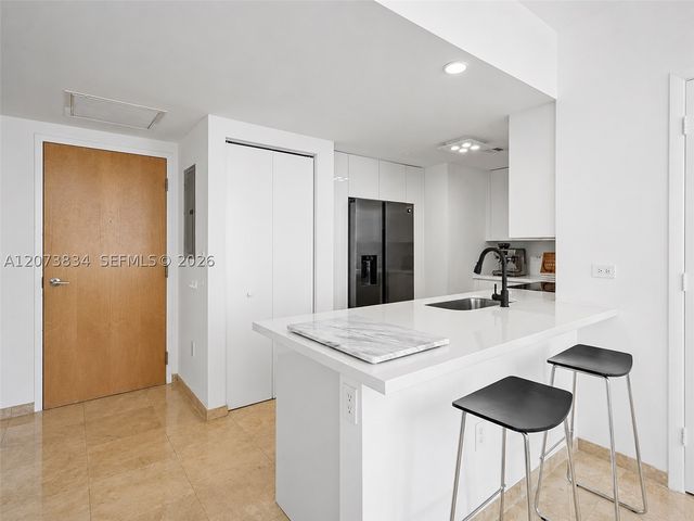 350 S Miami Ave 2304, Miami, FL 33130