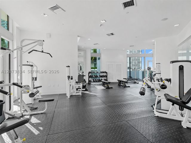 350 S Miami Ave 2304, Miami, FL 33130