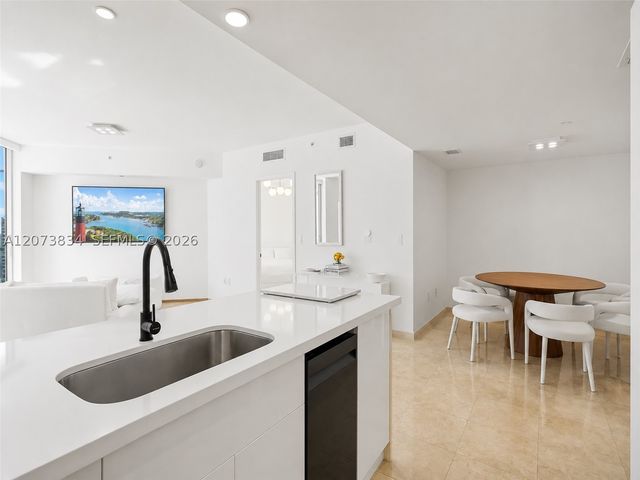 350 S Miami Ave 2304, Miami, FL 33130