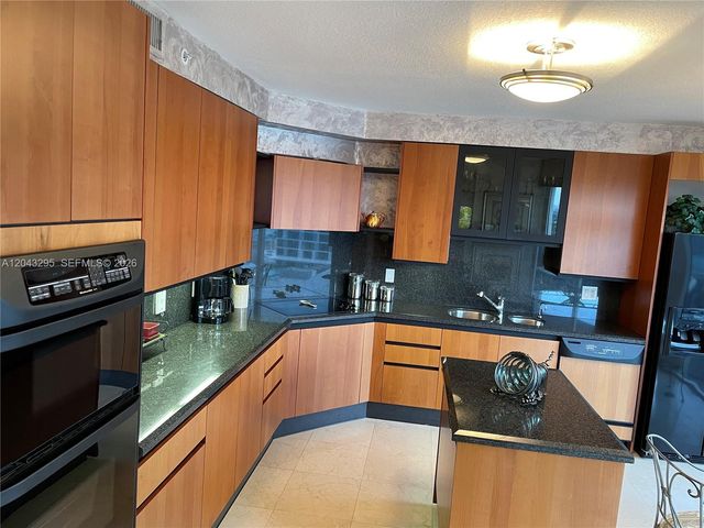 17555 Collins Avenue 1906, Sunny Isles Beach, FL 33160