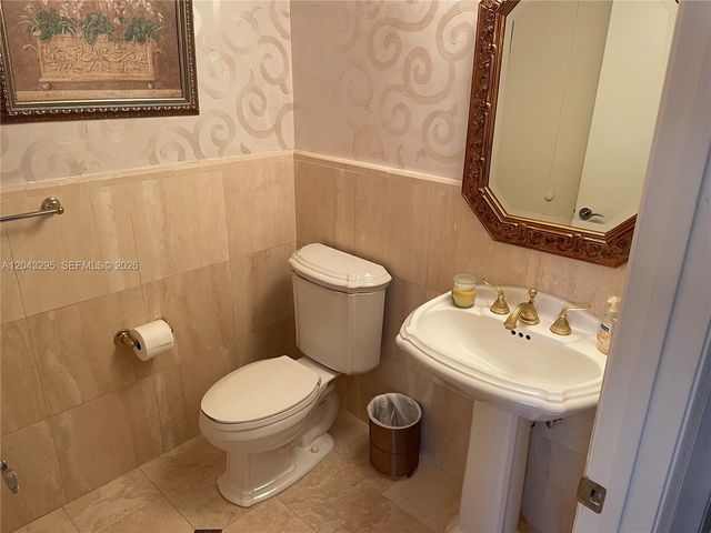 17555 Collins Avenue 1906, Sunny Isles Beach, FL 33160