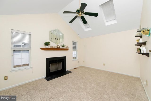 12 HANCOCK LN, Berlin, NJ 08009