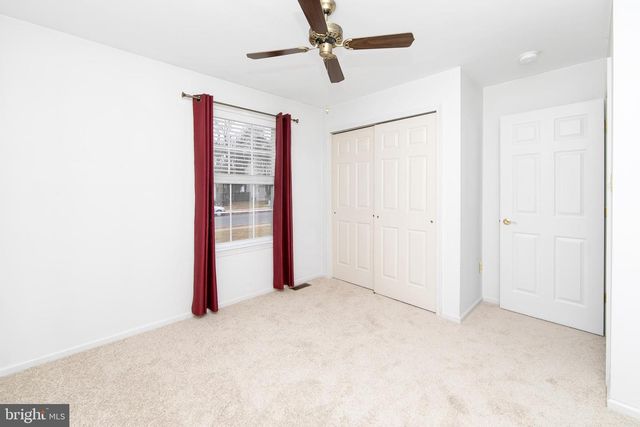 12 HANCOCK LN, Berlin, NJ 08009