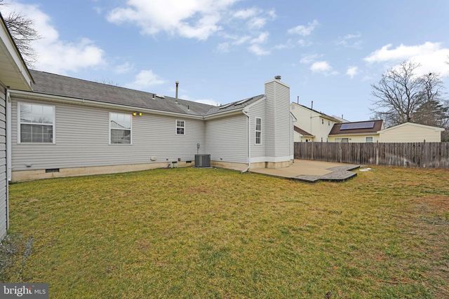 12 HANCOCK LN, Berlin, NJ 08009