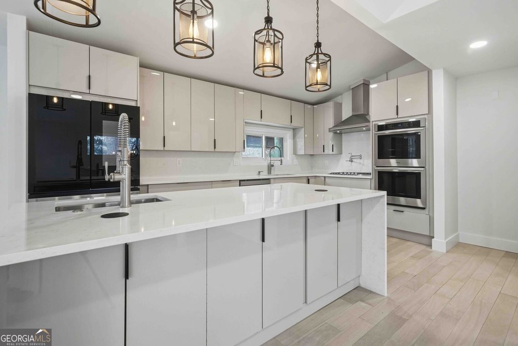 1583 Nantahalla Drive NE, Atlanta, GA 30329