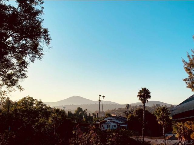 4413 Upland St, La Mesa, CA 91941