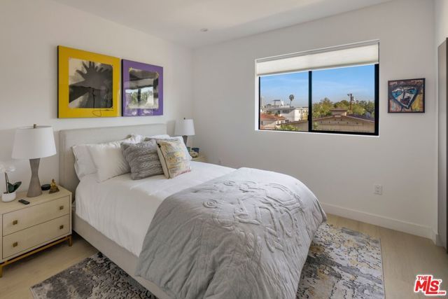 1123 S Shenandoah Street 301, Los Angeles, CA 90035