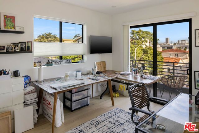 1123 S Shenandoah Street 301, Los Angeles, CA 90035