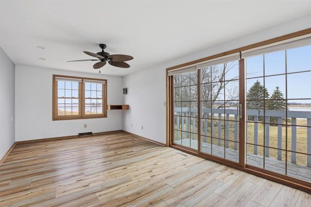 195 CAPTAINS COURT, Winneconne, WI 54986