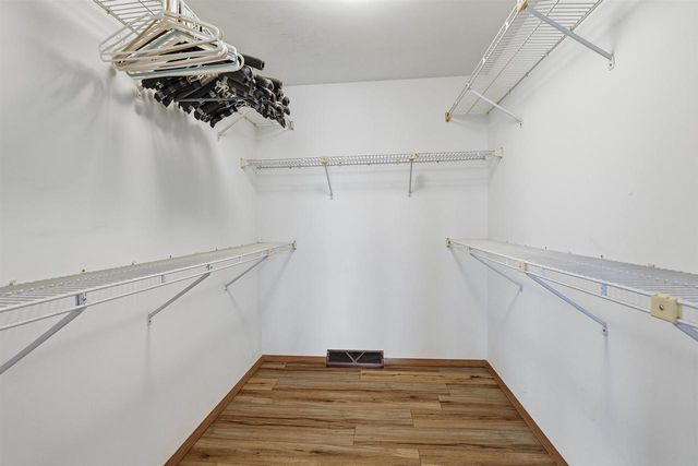 195 CAPTAINS COURT, Winneconne, WI 54986