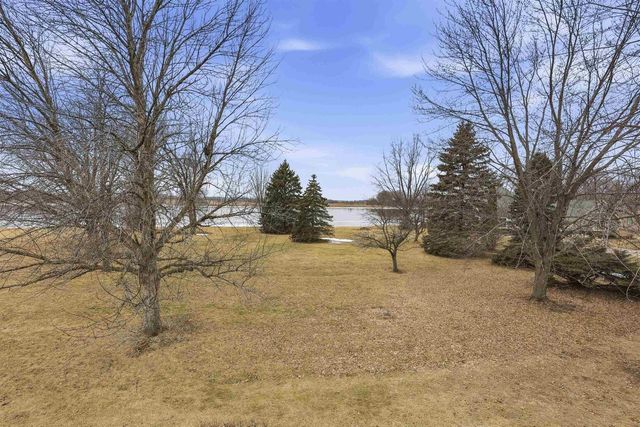 195 CAPTAINS COURT, Winneconne, WI 54986