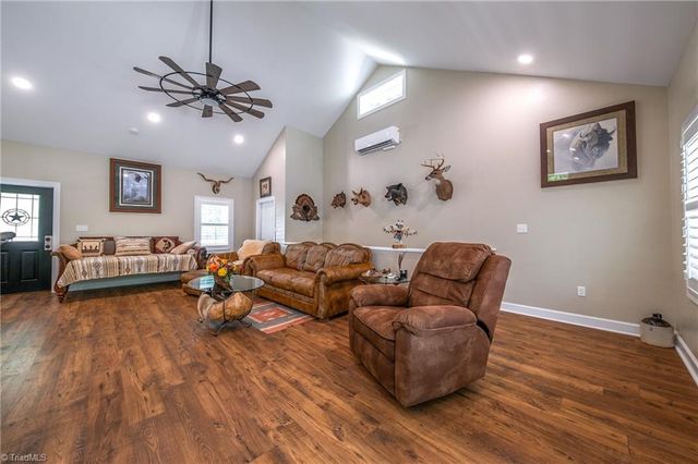 1325 Doyle Cromer Road, King, NC 27021