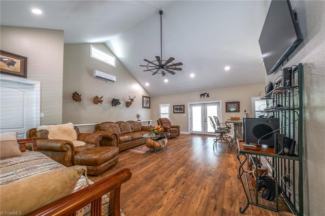 1325 Doyle Cromer Road, King, NC 27021