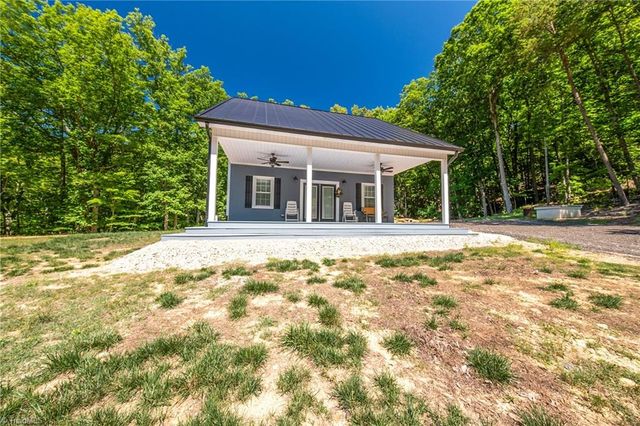1325 Doyle Cromer Road, King, NC 27021